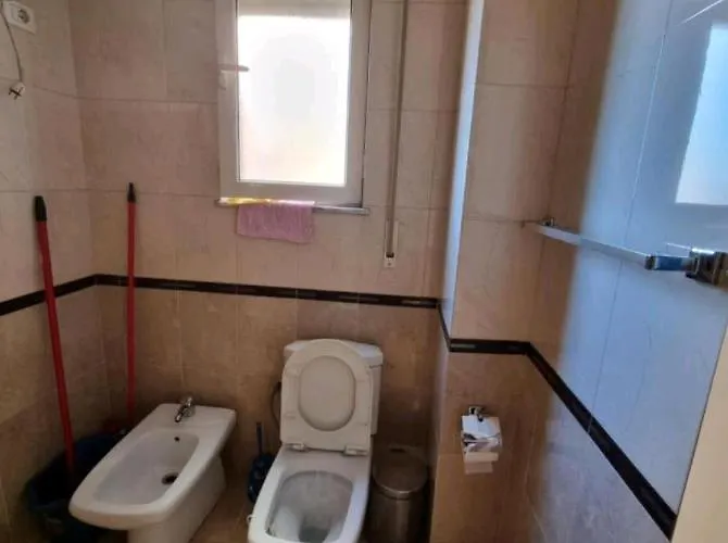 Central Apartment * Tirana